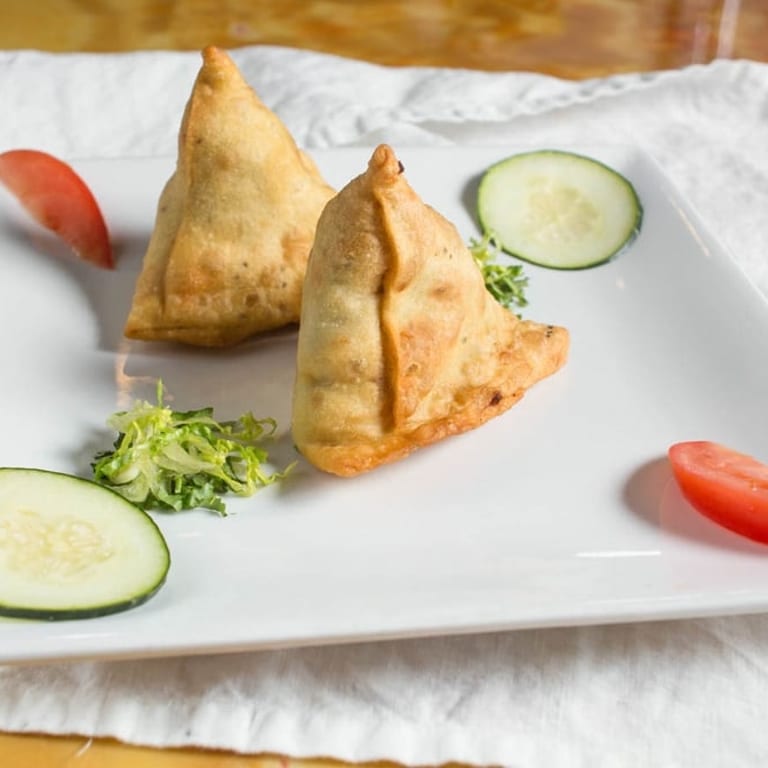 Delicious Samosa: A Flavorful Indian Appetizer